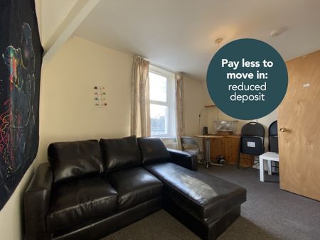 Llanbleddian Gardens, Cathays - Photo 2