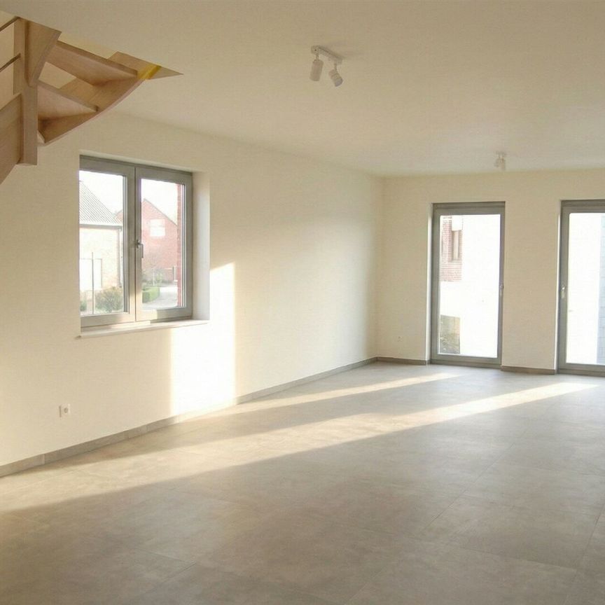 Duplex/Penthouse - Photo 1