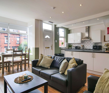 Fabulous 5 Bed House Share in Burley! - Photo 3