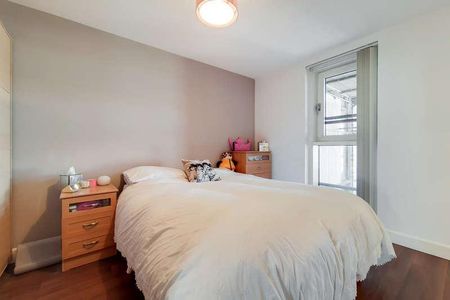 Roseberry Place, London, E8 - Photo 3