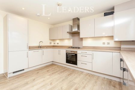 2 bedroom apartment to rent Henmead House, Renfields, Haywards Heath, RH16 - Photo 5