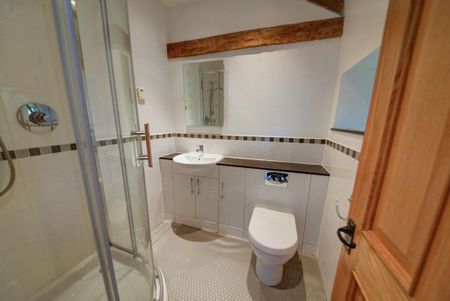 3 bedroom barn conversion to rent - Photo 5