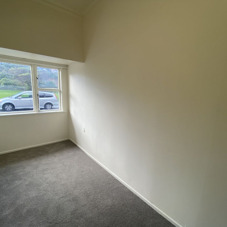 Owhiro Bay Living - Photo 1