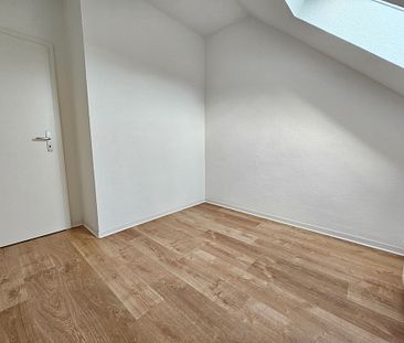 Großzügige 4,5 Zimmer Wohnung komplett renoviert - Photo 4