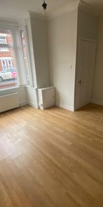 2 bed terraced house to rent in Lansdowne Street, Darlington - Photo 4