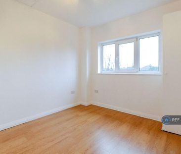 2 bedroom maisonette to rent - Photo 6