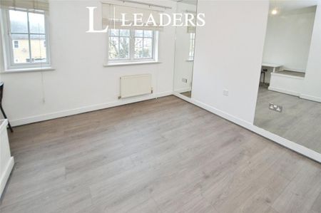 3 bedroom detached house to rent - Photo 5