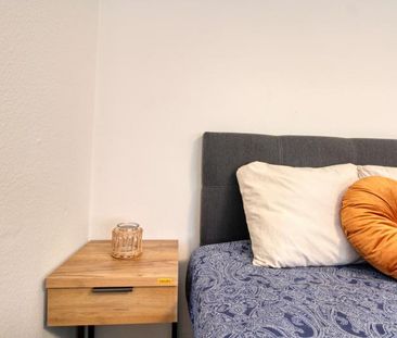 Lina #1 - Comfortable Coliving in Zürich's Dynamic Altstetten District - Photo 6