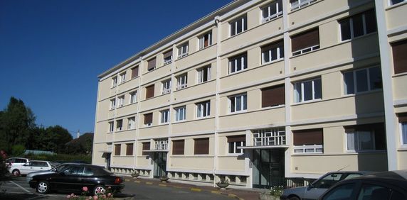 Location Appartement 1 pièce 27m² ST JEAN LE BLANC 45650 - Photo 2