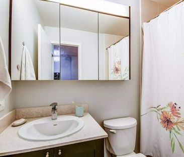 For Lease - 4070 Confederation Parkway Unit# 2001, Mississauga, Ont... - Photo 5