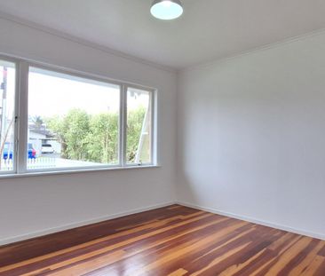 Renovated 2-Bedroom Waterview Unit – Move-In Ready! - Photo 4