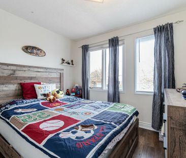 For Lease - 10 Mullis Crescent, Brampton, Ontario - Photo 4