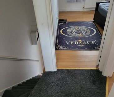 3 Bed Terraced House, Alliance Road, E13 - Photo 1