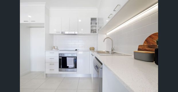 GREAT LOCATION! - Photo 1