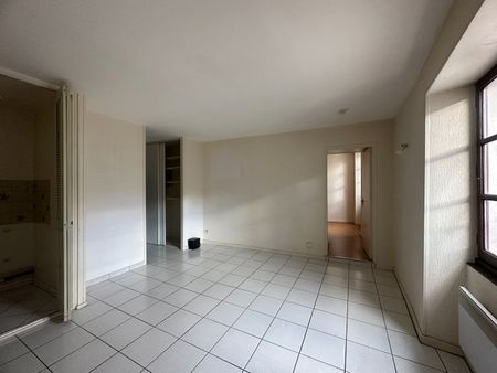 Appartement T2 près de ARPAJON à louer - Photo 2