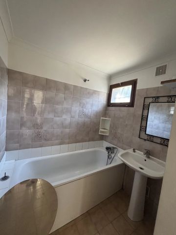 Location Maison 3 pièces 63m² NIMES 30000 - Photo 3