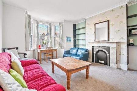 3 bedroom Flat To Let Total Size: 442 SQ FT - Photo 2