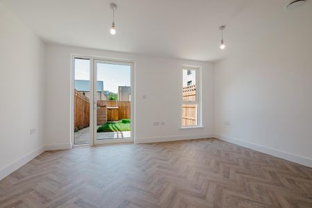 3 bedroom terraced house to rent - Photo 5