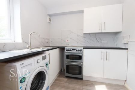 Studio to rent - Photo 2