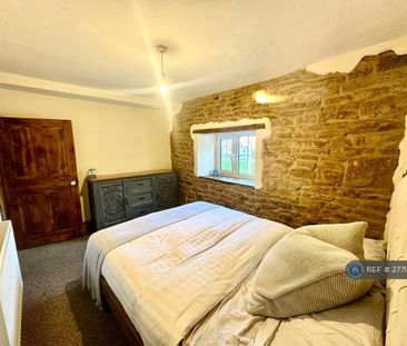 2 bedroom terraced house to rent - Photo 4