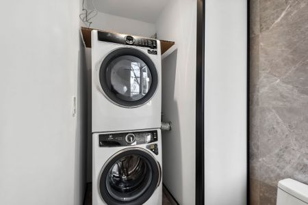 For Lease - 180 Glenwood Crescent, Toronto, Ontario - Photo 2