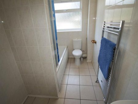 6 bedroom house to rent - Photo 3