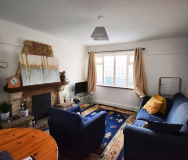 To Rent Victoria Avenue, Winton, Bournemouth, BH9 £2,400 pcm Tenanc... - Photo 4