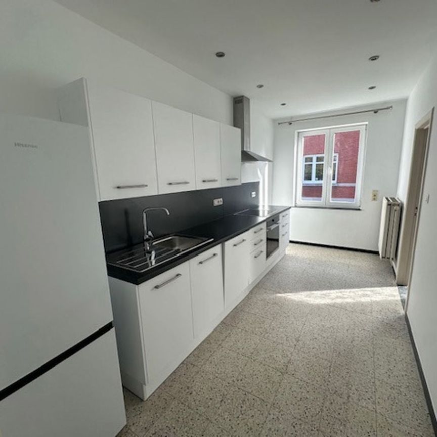 Huis te huur in Liège voor € 900 met 2 slaapkamers - Photo 1
