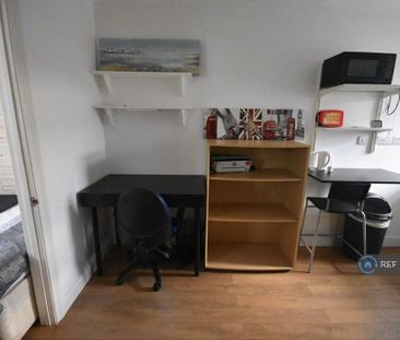 1 bedroom maisonette to rent - Photo 3
