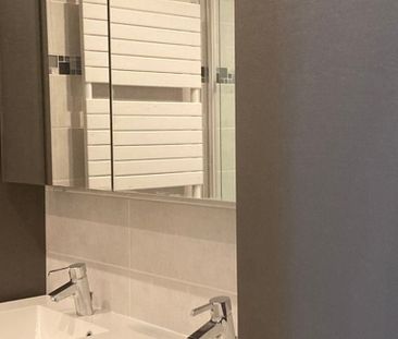 Appartement te huur in Sint-Andries voor € 890 met 2 slaapkamers - Photo 3