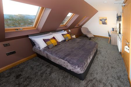 4 Bed Semi-Detached House, Stockethill Way, AB16 - Photo 2