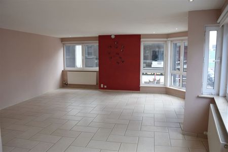 Ruim appartement in het centrum, nabij het station - Foto 3