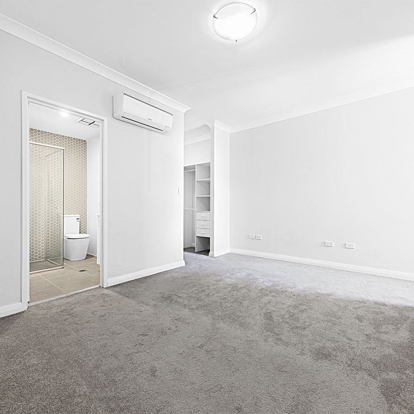 2 Bedroom ultra modern apartment with Aircons - Photo 1
