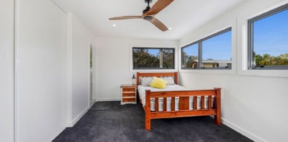 Couples Retreat - Stroll to the Beach - Photo 2