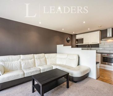 2 bedroom flat to rent - Photo 4