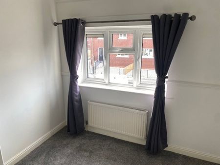 Grange Road, Moorends, Doncaster, DN8 4NH - Photo 4