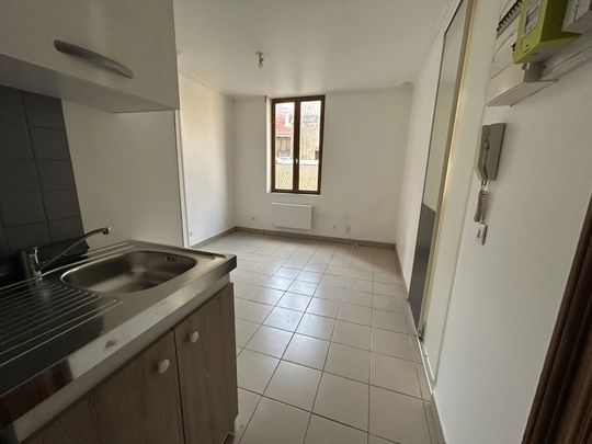 Location Appartement 1 pièce 21m² BOULOGNE SUR MER 62200 - Photo 1