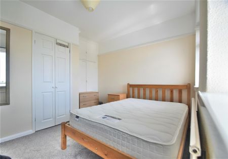 Maygoods Close, Cowley, UB8 - Photo 3