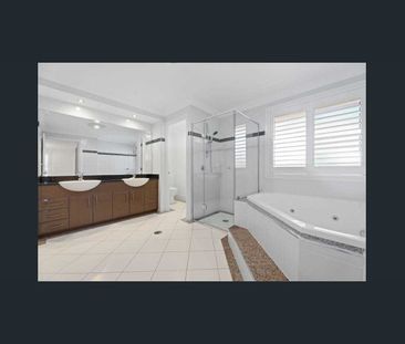 Spacious Family Home with Multiple Living Areas in Prime West Ryde ... - Photo 5