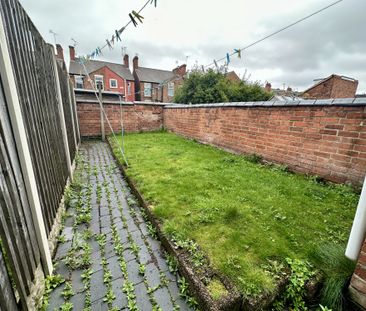 Available NOW FULLY REFURBISHED - Rent Amount: £850per month - Depo... - Photo 1