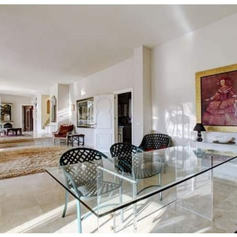 4 bedroom luxury Flat for rent in Marbella, Andalusia - Photo 1