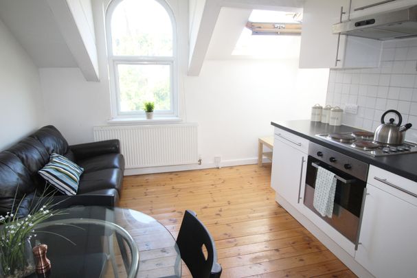 Flat 4, 51 Clarendon Road, LS2 9NZ, Leeds - Photo 1