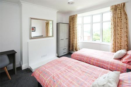 2 bedroom semi-detached house to rent - Photo 4