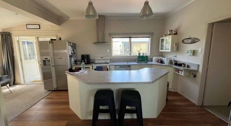 THREE BEDROOMS - FOXTON BEACH - Photo 4