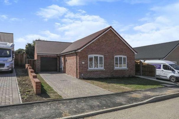 Ash Drive, Martham, NR29 - Photo 1
