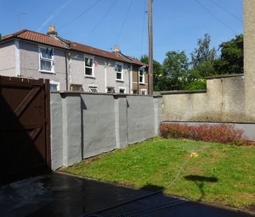 2 Bed Terraced House, Sevier Street, BS2 - Photo 4