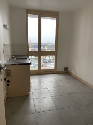 Location Appartement 2 pièces 50m² ST LO 50000 - Photo 2