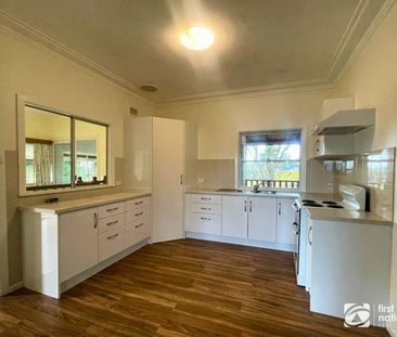 This country home is a rare find - Photo 5