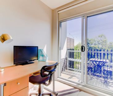 Standard Studio - Photo 3