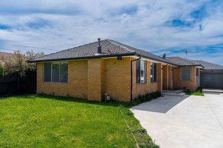 1/8 Waverley Court, 3064, Craigieburn Vic - Photo 5